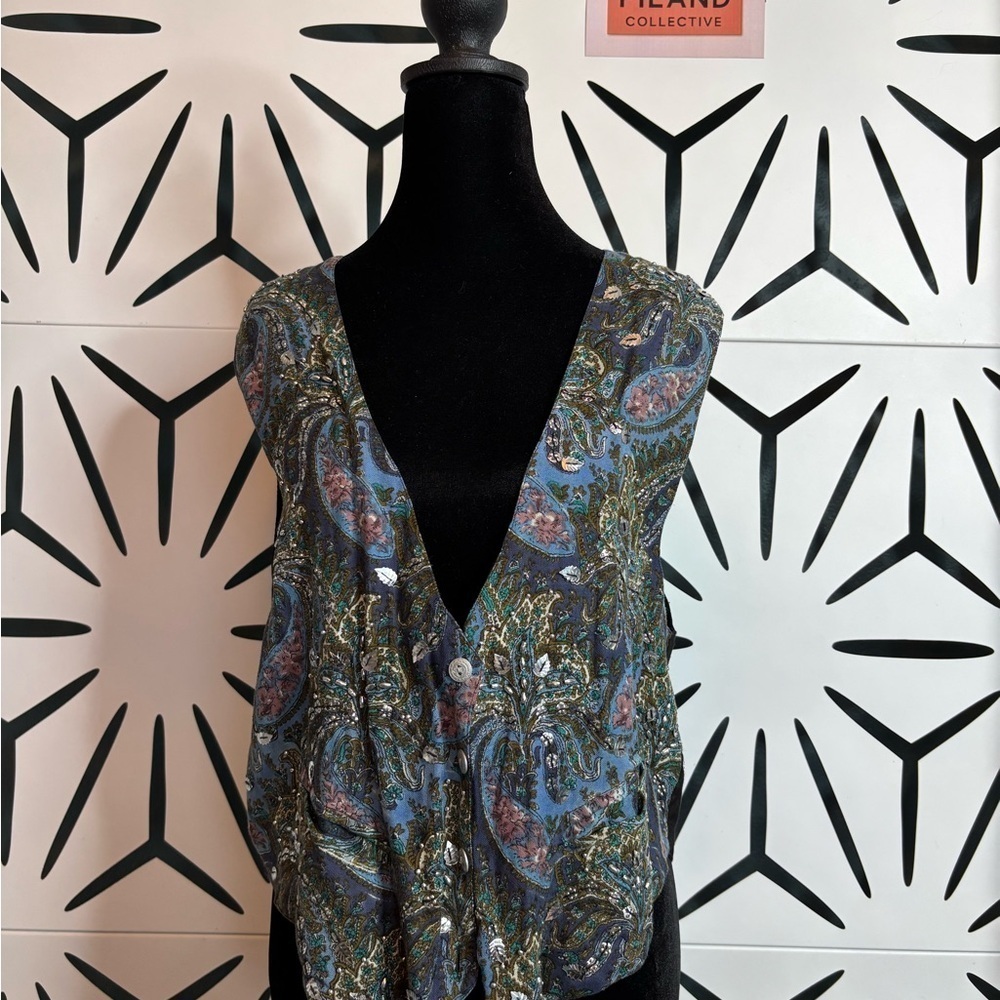 Vintage Fashion Passport Paisley Vest